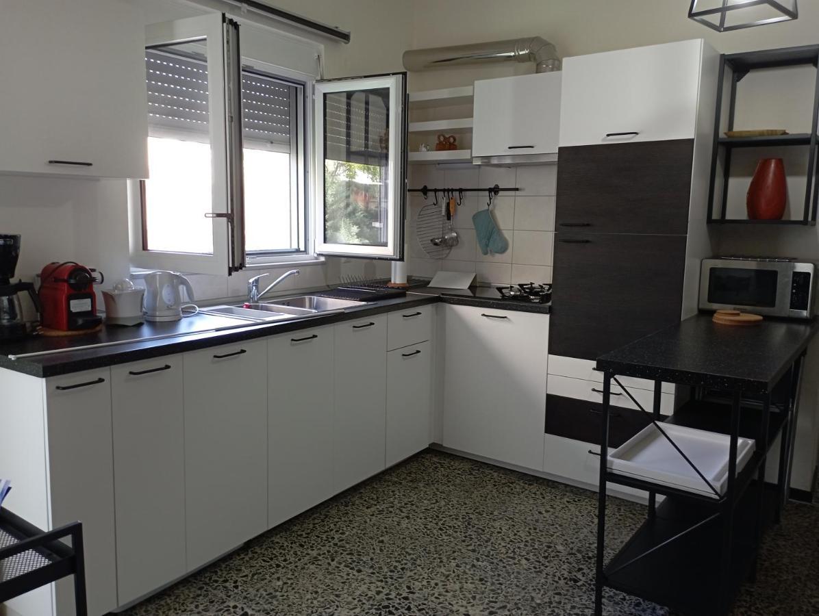 Το Διαμερισμα Τησ Μαιρησ Or Mary'S Apartment 페러데이션 외부 사진